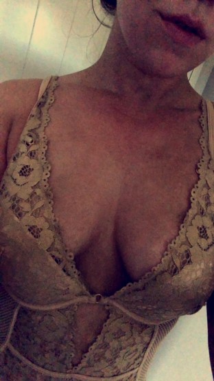 Sexy Curvy Paris Here To Please You All Escort Photos Are Real Auckland