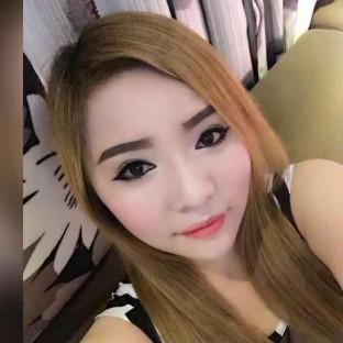 Young Jenny Best Nuru Massage Singaporean Escort Rimming Spanking Strapon Dubai