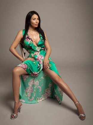 Elina American Escort Anal Sex BDSM CIM Muscat