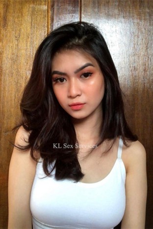 Enjoy Unforgettable Times With Escort Esah Kuala Lumpur