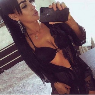 Independent Aqila Arab A-Level Lebanese Escort Striptease Strapon Squirting Dubai