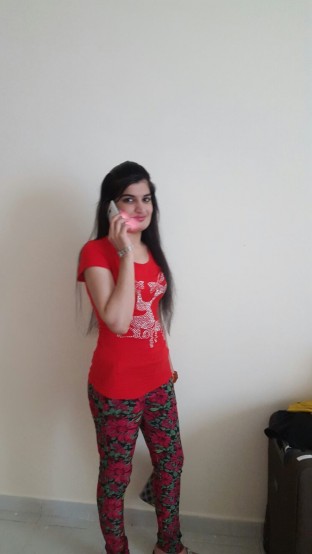 Kashmiri Pakistani Escort Girl COB Fingering Fetish Dubai