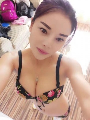 Lynda Malaysian Escort Incalls Outcalls BDSM Muscat