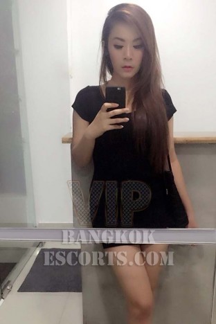 Pleasure From Charming Escort Babe Yochi XXX Kisses Bangkok