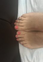 Best Golden Shower Foot Fetish Escort Incalls WhatsApp Me Any Time Dubai