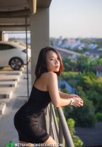 A Beautiful Tanned Babe Escort Thiya Full Enjoyment Together Bangkok