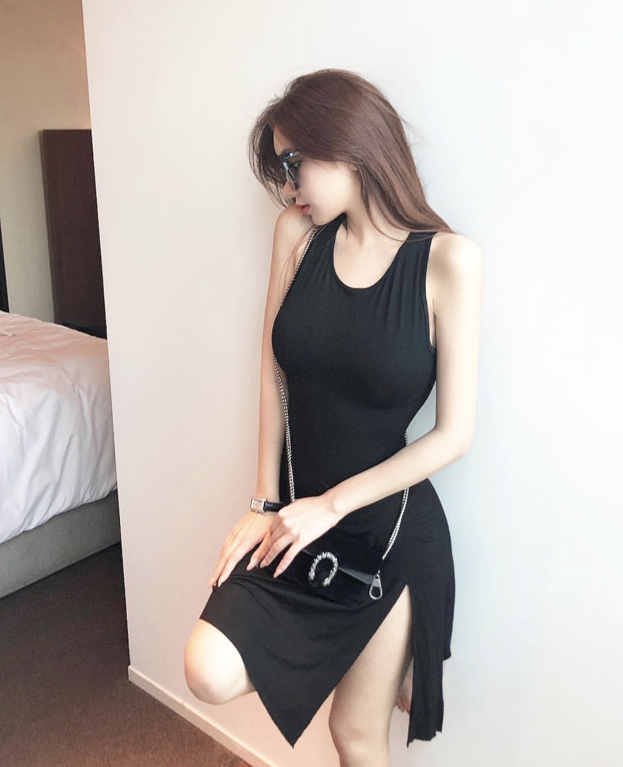 Yoyo, Shanghai Escort