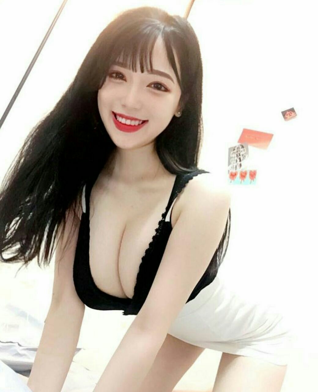 Sexy Korean Escort