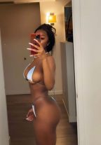 Intimate Girlfriend Experience Escort Layna Dubai